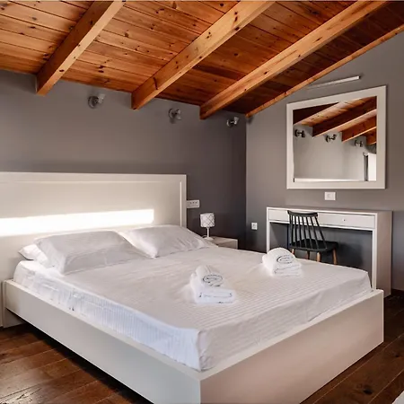 Matti With Private Pool Вилла Romirion