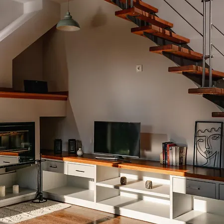 빌라 Matti With Private Pool Romírion