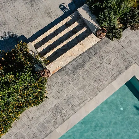 Matti With Private Pool Villa Romirion