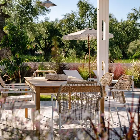 Matti With Private Pool * Ρομίρι